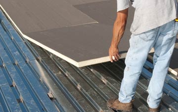 benefits of insulating Llanfihangel Uwch Gwili flat roofing